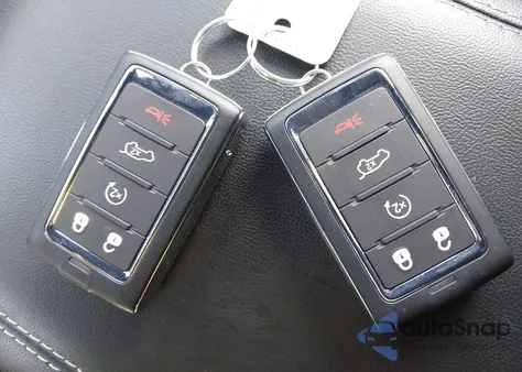 2025 Jeep Grand Cherokee Altitude 4X4 из США, поврежденный, VIN 1C4RJHAGXSC331801